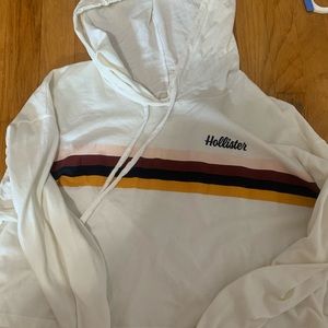 ⭐️CUTEST HOLISTER CROP TOP WITH HOOD⭐️NEVER WORN⭐️